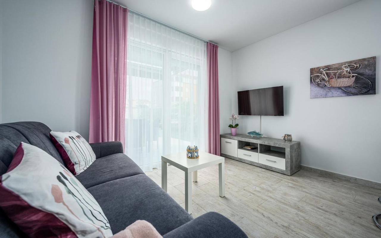 Sofia House With Apartment ウマグ エクステリア 写真